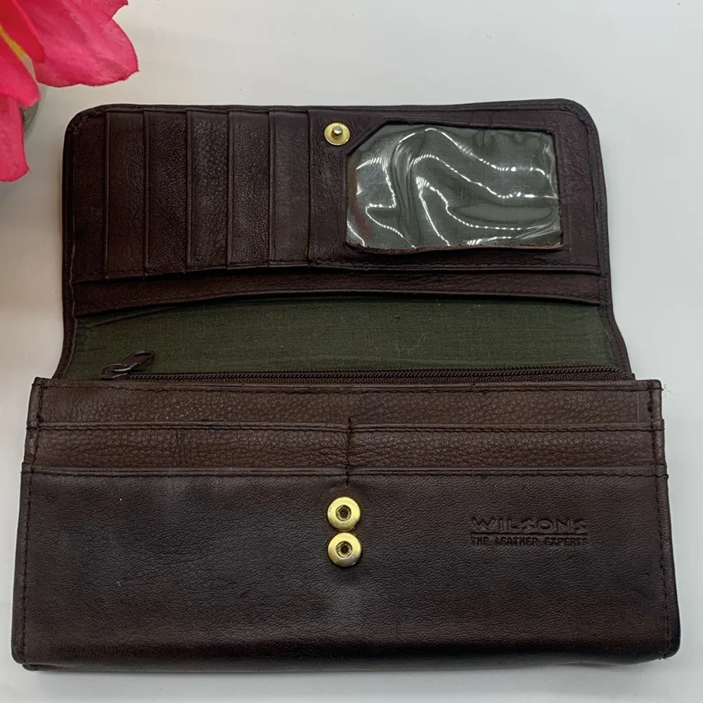 Wilsons Leather Chocolate Brown Wallet Standard Size